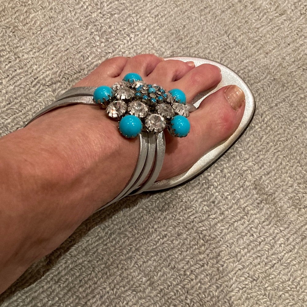 Hollywould Silver Jeweled Flat Sandals - Size 6